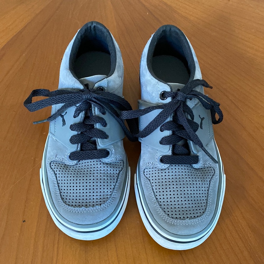 Puma boys sneaker size 1